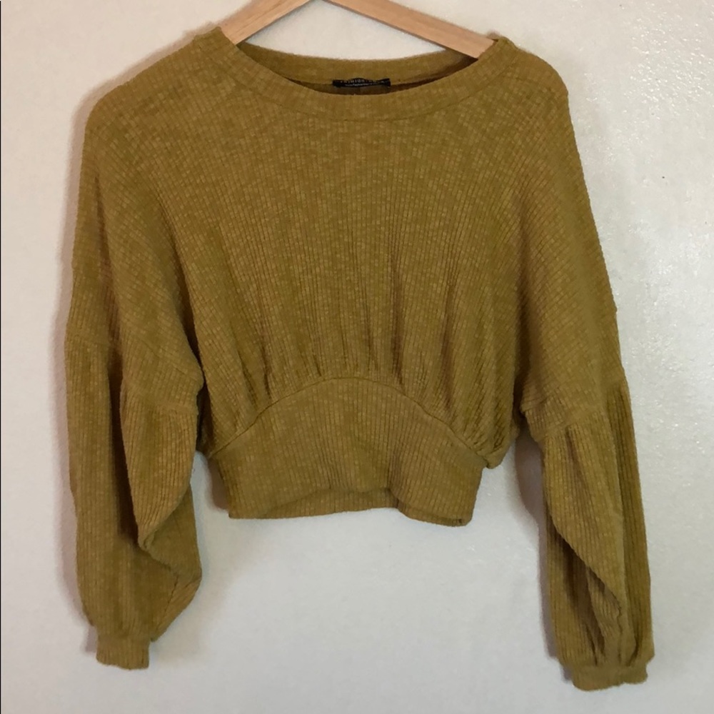 Crop sweater